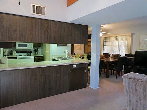 5th image of 5861 Mashie Cir