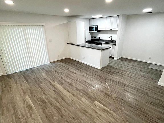 3rd image of 7501 NW 16th Street #3105
