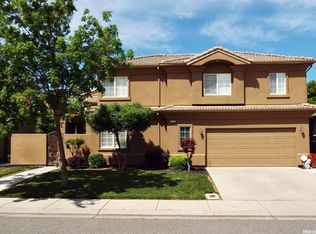 2105 Paramont Way, Modesto, CA 95355