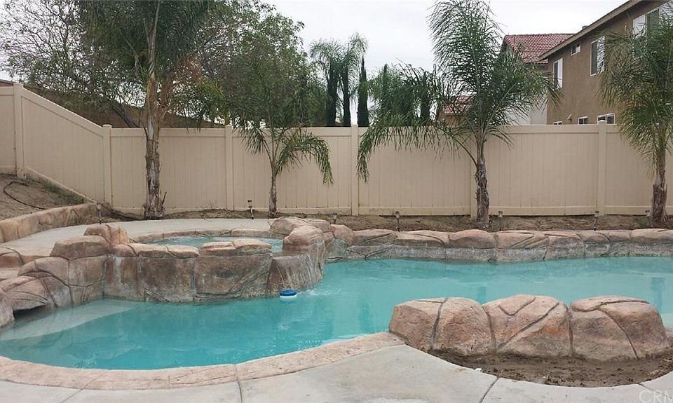 1st image of 1207 Huckleberry Ln