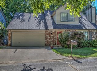 6221 S Trenton Ct, Tulsa, OK 74136