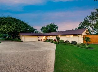 3729 Summercrest Dr, Fort Worth, TX 76109