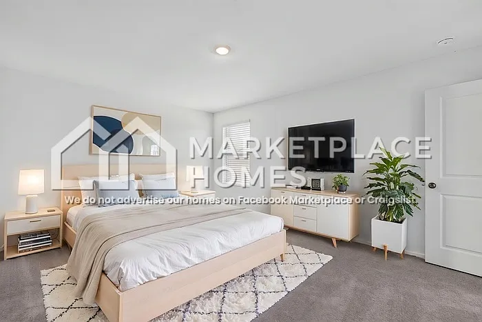 648 Marilynn Way — Photo 13