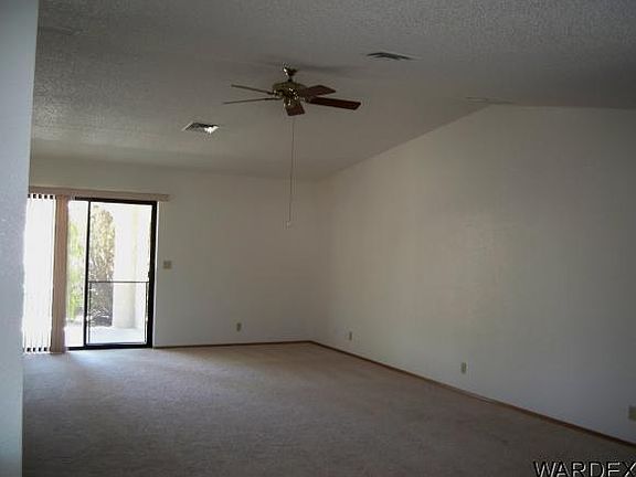 3rd image of 2930 Green Acres Dr