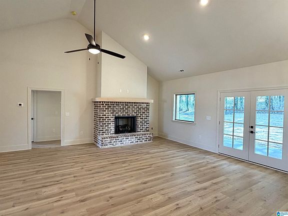 3rd image of 317 Lake Creek Dr