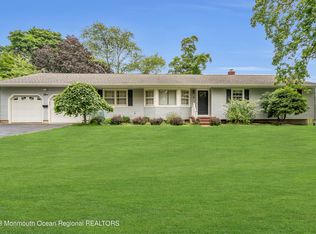3 Alvord St, Oakhurst, NJ 07755