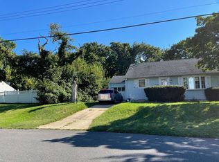 24 Baker Dr, West Long Branch, NJ
