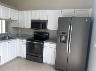 14909 SW 50th Ct, Fort Lauderdale, FL 33331