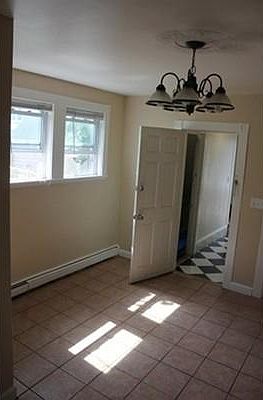 4th image of 29 Medford St #1
