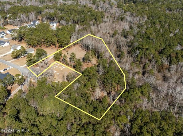 939 Union Bethel Road, Hampstead, NC 28443
