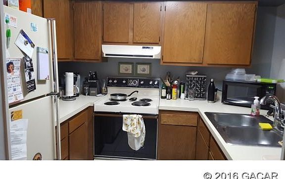 3rd image of 4352 SW 21st Ln