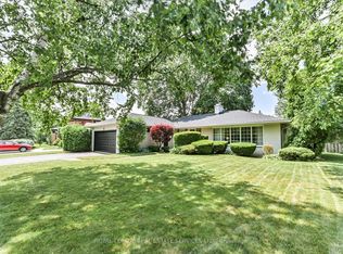 62 Princess Margaret Blvd, Toronto, ON M9A 2A2