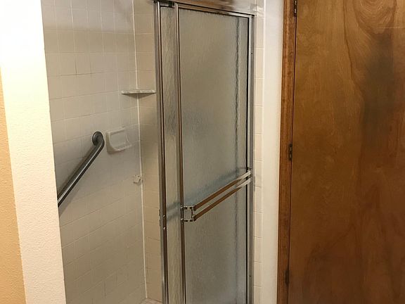 3rd image of 1457 N Timbercrest Dr