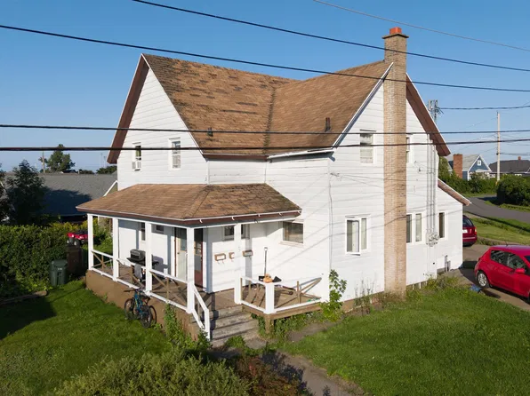 3 Collins St, Glace Bay, NS B1A 1Z2