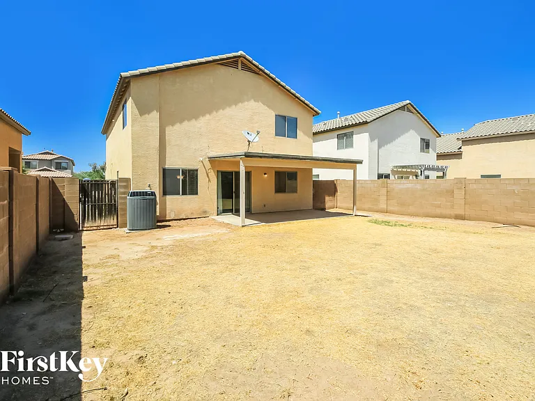 313 W Hereford Dr — Photo 15