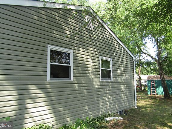 5th image of 321 Cherokee Dr