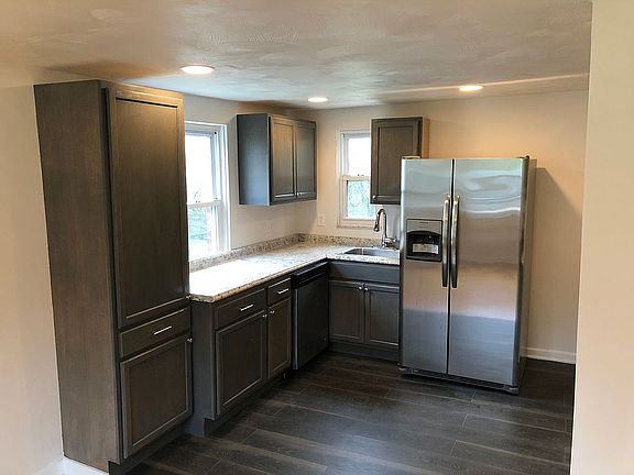 Kitchen w appliances