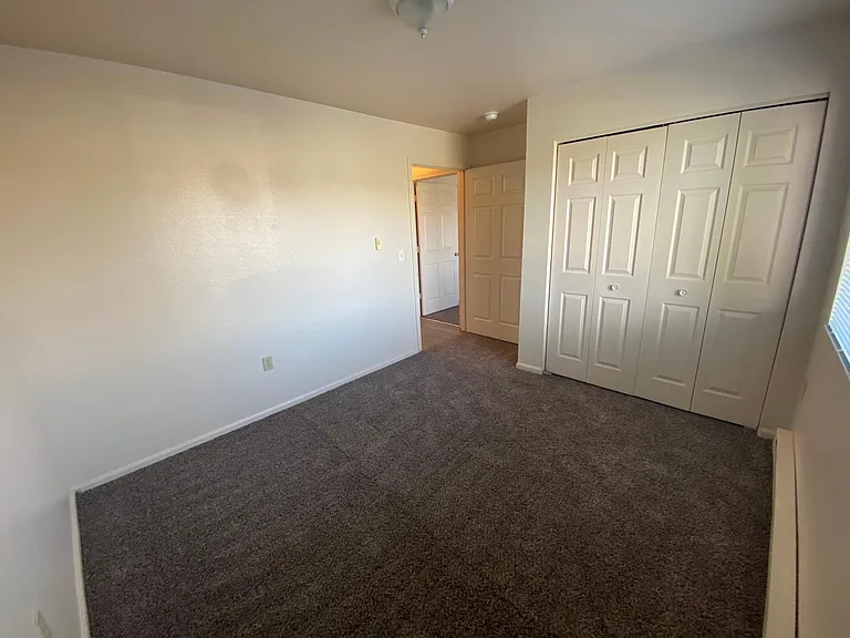 1343 Cherry St — Photo 8