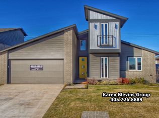 17325 Sparrow Hawk Ln, Edmond, OK 73012