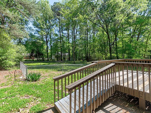 4th image of 5841 Sandstone Dr