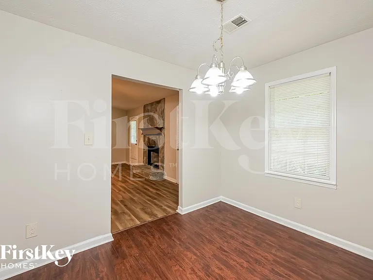 7460 Taylor Rd — Photo 7