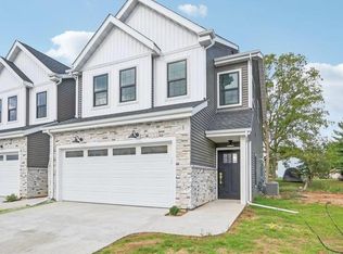 317 Maple St, Pardeeville, WI 53954