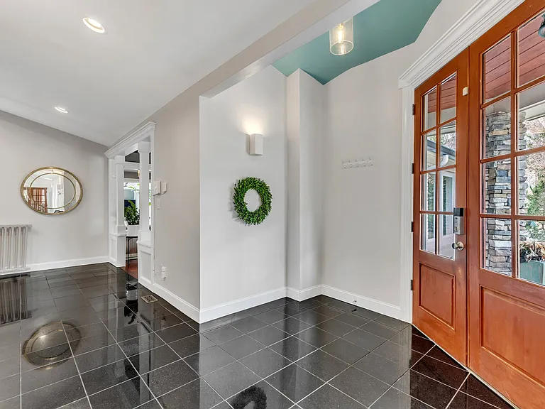 1126 Trailwood Dr — Photo 28