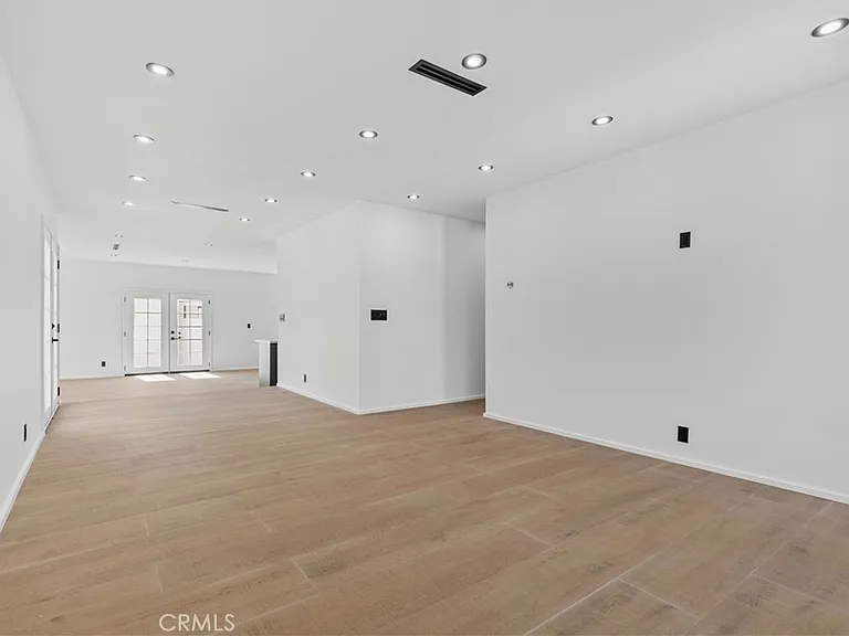 536 Hampton Rd — Photo 12