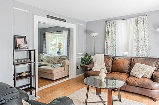 3rd image of 25 Foye Ave