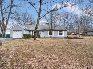 960 Fairview Dr, Toms River, NJ