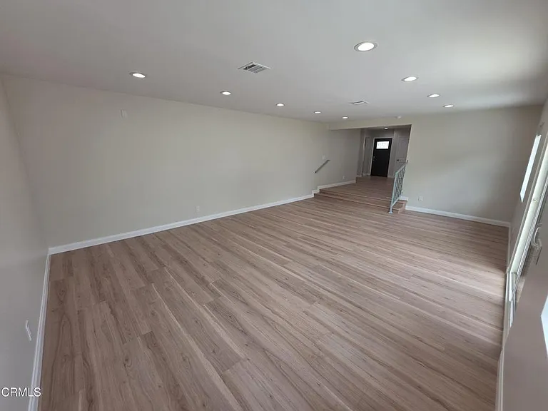 6829 Murietta Ave — Photo 11