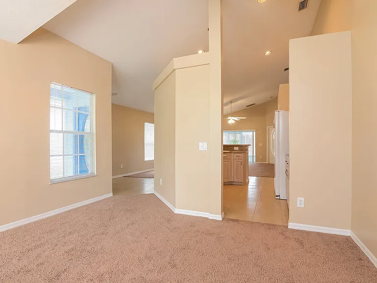 11616 Leda Ln — Photo 2