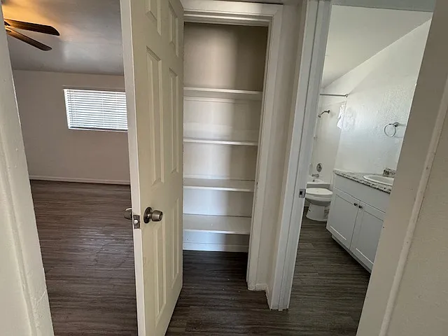 1605 E Crown — Photo 16