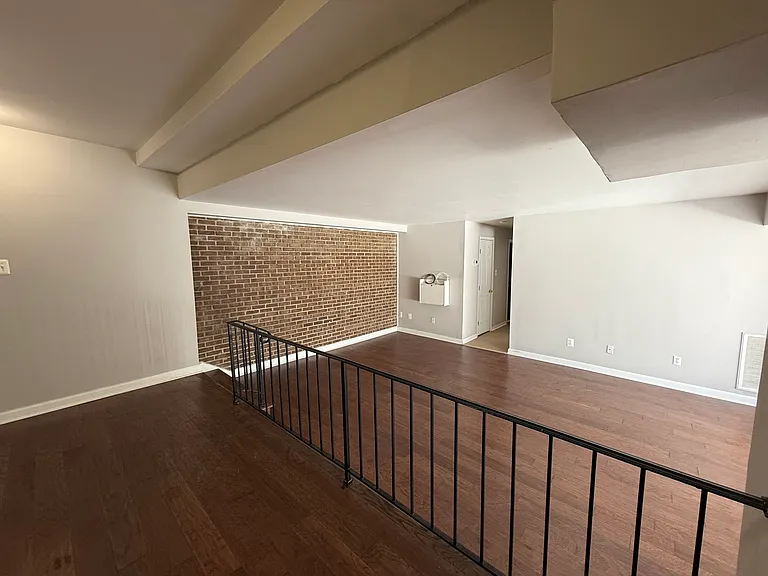 4705 Tecumseh St #102 — Photo 19