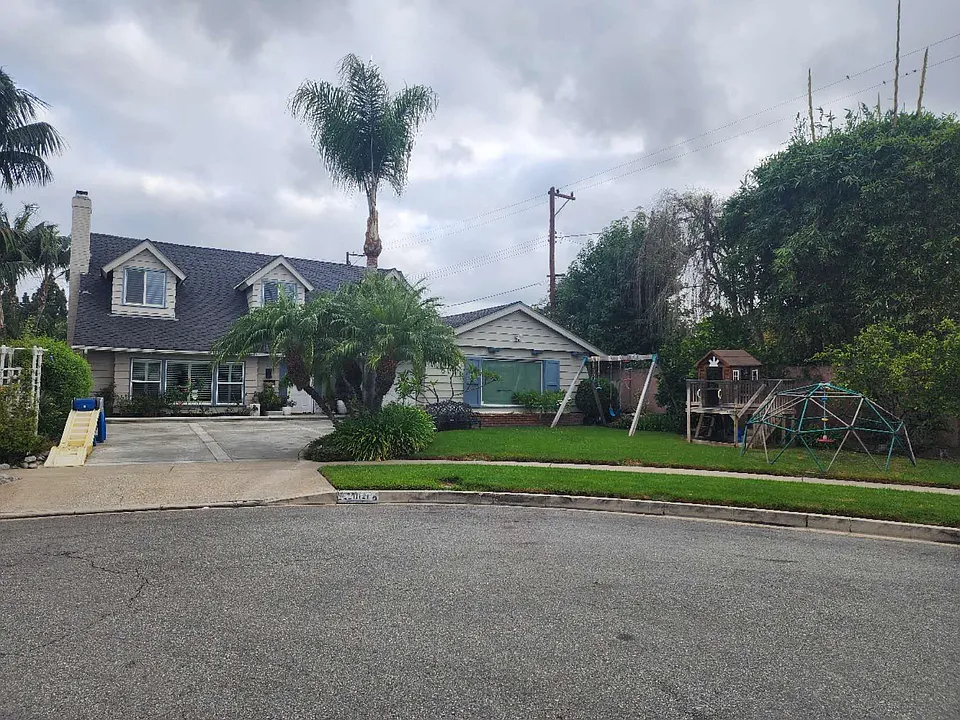 11121 Bixler Cir