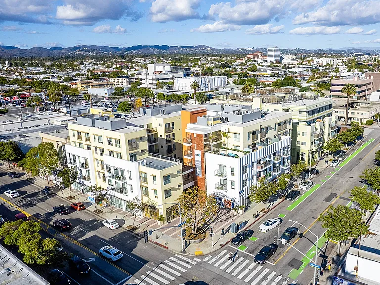 Lincoln SM _ Apartments in Santa Monica, CA-4