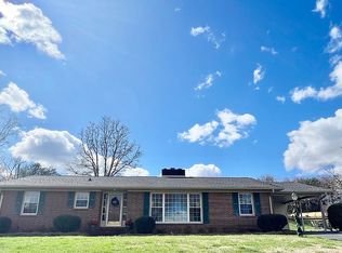 157 Marion Ave, Mount Airy, NC 27030