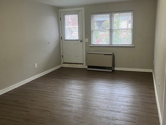 5th image of 2 Chesterfield Rd Unit 2
