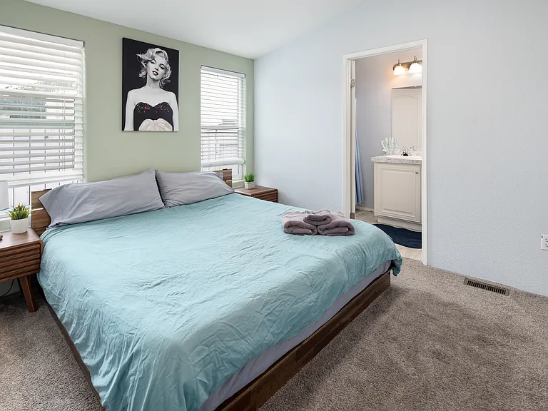 2014 Emerald St — Photo 13