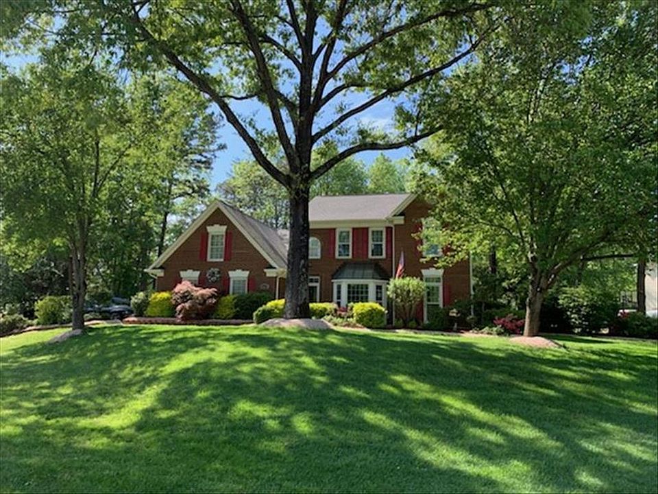 1st image of 15218 Wiltshire Manor Dr