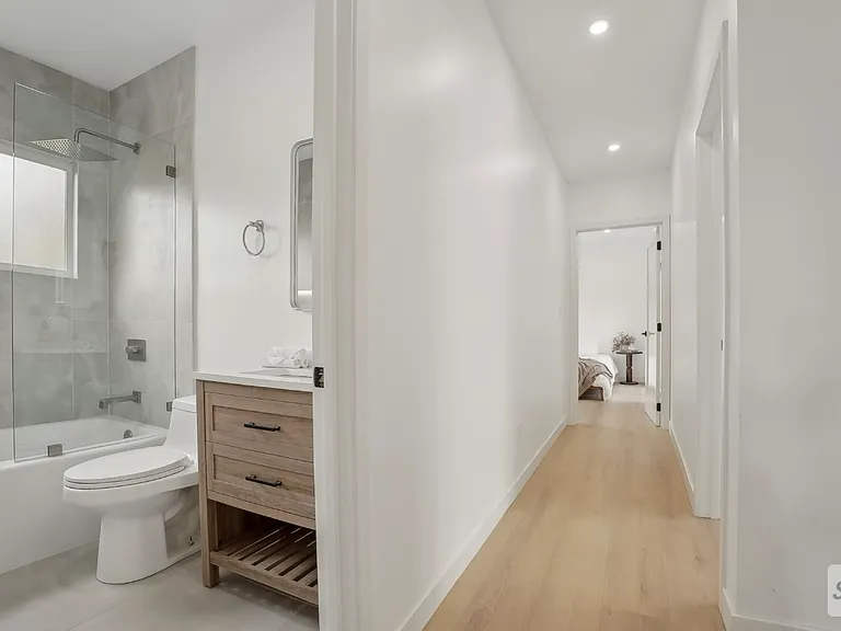 9203 Chaney Ave — Photo 30