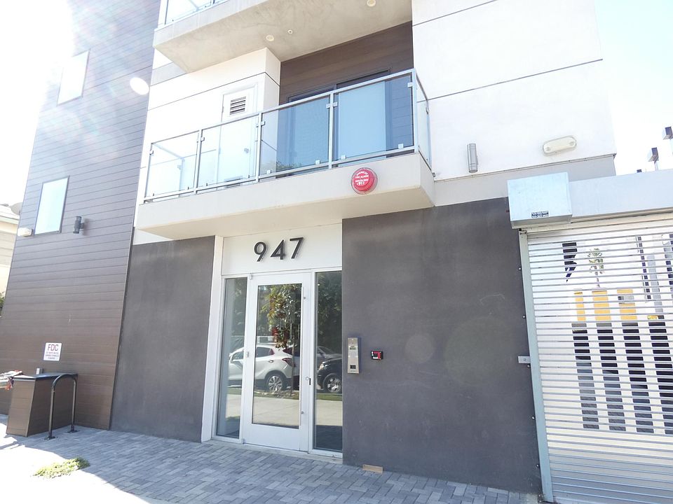 1st image of 947 Wilcox Ave #202