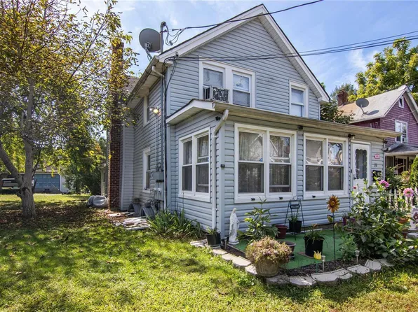 20 Maple Avenue, Port Jefferson Station, NY 11776