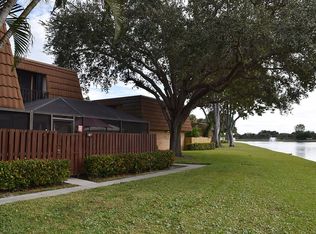 187 Charter Way, West Palm Beach, FL 33407