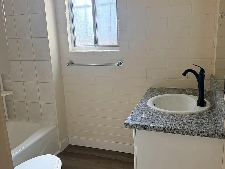 1532 E Edison St #2 — Photo 6