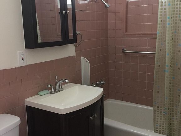 4th image of 4112 Blanchard St