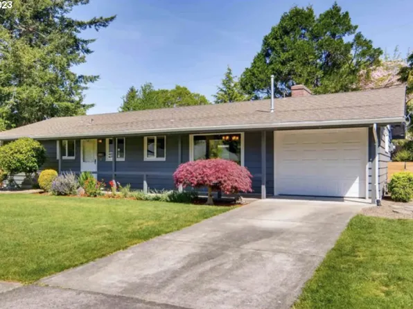 9725 SW Inglewood Ct, Portland, OR 97225