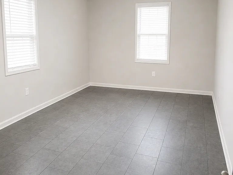 760 Hanley St — Photo 9