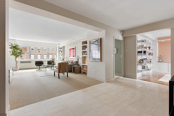 Sold by Compass | media 18