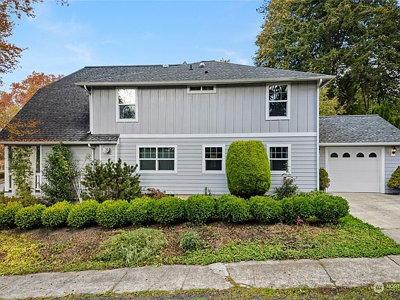 4th image of 620 Boundary Street SE